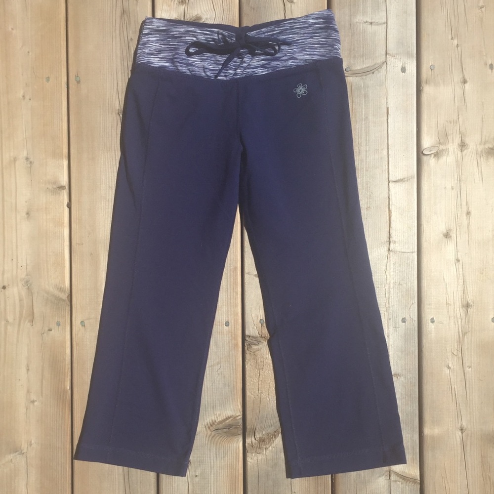 Navy Blue Athletic Capris XS